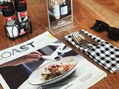 -ROAST coffee & eatery