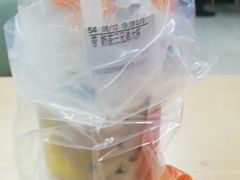 奶茶三兄弟-CoCo都可(北京西站北广场店)