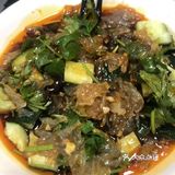 让我心水的是她天台花砖太美了，双子塔尽在其中