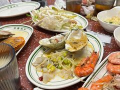 -四囍码头海鲜烧烤自助火锅(外滩南京东路悦荟广场店)