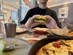 -必胜客餐厅(昆百大泰业城店)
