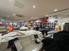 -优衣库(哈尔滨中央大街店)