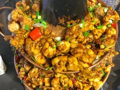 -巴四老城区炭火蛙锅(张江店)