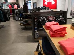 -UNDER ARMOUR(新燕莎奥莱店)