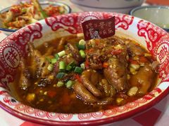 糯叽叽香辣鸡爪-乐乐大排档·30年老字号(浙江路店)