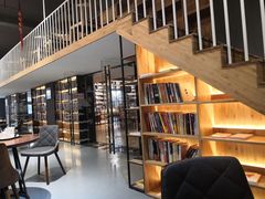 -新华书店(解放中路店)