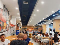 大堂-江城燕子大排档(江汉路步行街店)