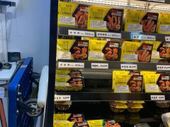 -周黑鸭(重庆市九龙坡区杨家坪大洋百货店)