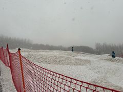 -中旅松花湖滑雪场