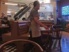 -潮界(LU·ONE凯德晶萃广场店)