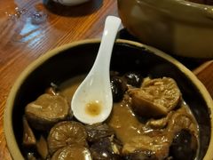 焖冬菇-和记菜馆