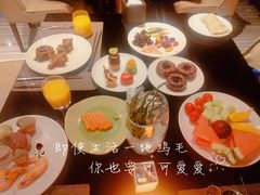 -唐拉雅秀酒店-西锦汇空中BBQ·思创餐厅