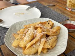 -MONICH牛排融合餐厅(和义大道购物中心店)