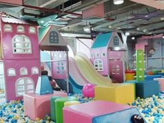 -星舰梦航(广百广场荔胜店)