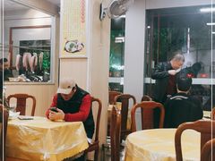 大堂-官塘陈记鱼生·潮汕砂锅粥·牛肉火锅(潮枫路总店)