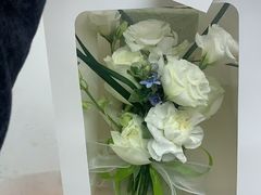 -亭亭鲜花店(中山北路店)