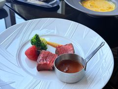 -恰餐厅及酒吧 CHAR Bar & Grill (北京丽都皇冠假日店)