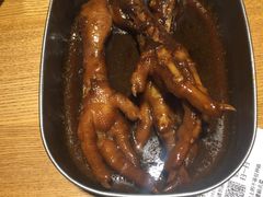 弄堂里的卤鸡爪-弄堂里(雨花客厅店)