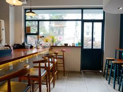 -Be Lived Cafe比例咖啡(摩天轮店)