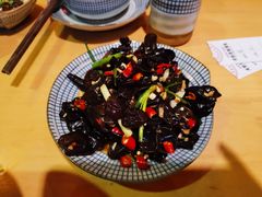 -野山舂·贵州现舂酸汤火锅(鸿通城店)