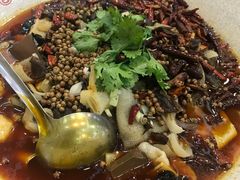-老憨猪蹄(山大南路店)