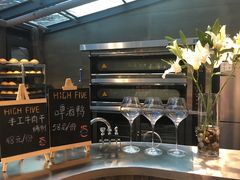 -HIGH FIVE哈福手工汉堡(桂林路店)