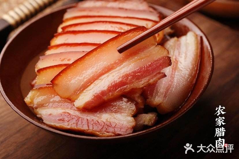 乡村风味菜馆