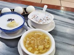 雪梨雪耳糖水-黄师奶甜品店