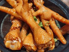 瓦罐凤爪-叶派龙虾•招牌香辣蟹·海鲜(中海国际店)