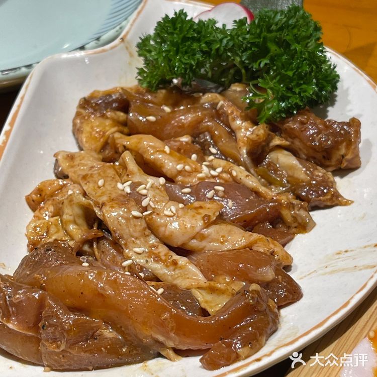 成都老牌日式烧肉丨实惠量大，和牛、五花、寿司好好吃😆