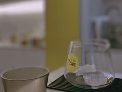 -YECLIP COFFEE黄色回形针咖啡