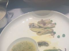 -红鼎豆捞·非遗鲍皇汤火锅(宝丰路店)