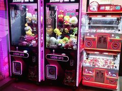 -极限Jump蹦床·新潮玩运动世界·室内乐园·团建·派对中心