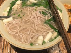 -粉八·云南米线·建水烧烤(常熟路店)