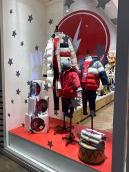 点击看大图 门面-Petit Bateau(静安嘉里中心店)