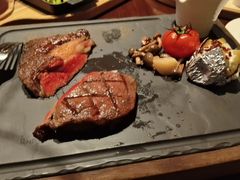 -恰餐厅及酒吧 CHAR Bar & Grill (北京丽都皇冠假日店)