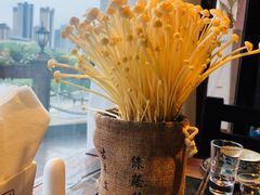 -大匠工房古船木艺术餐厅·猪肚鸡专门店(长白仙岛店)