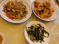 -鹤乡东北菜(崮山路店)