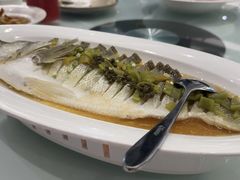 -万龙洲海鲜(大兴绿地缤纷城店)