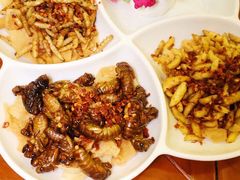 炸蚕蛹-园林美食城·本土农家菜(杨和镇店)