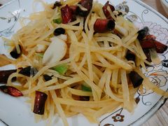 -洪霞餐馆