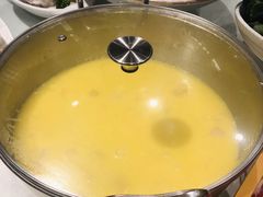 花胶鸡锅底-上房火鍋(新天地店)