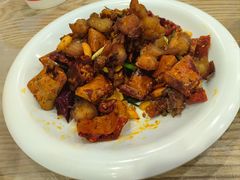 -江城燕子大排档(江汉路步行街店)