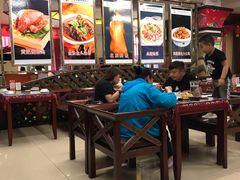 大堂-7号院家宴.烧鸽子(门头沟店)