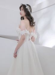 -艾米丽婚纱礼服