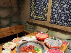 -城墙拐拐火锅(三峡广场黑金冠店)