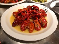 金牌蒜香小龙虾-龙巢盱眙龙虾·牛蛙·烧烤宵夜(八卦岭店)