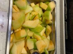 -老牌坊云南鱼豆花火锅(哈西万达店)