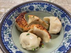 -无名氏宵夜小摊(祝家三姐妹馄饨店)