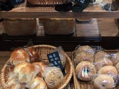 -沁屋面包店(人民东路店)